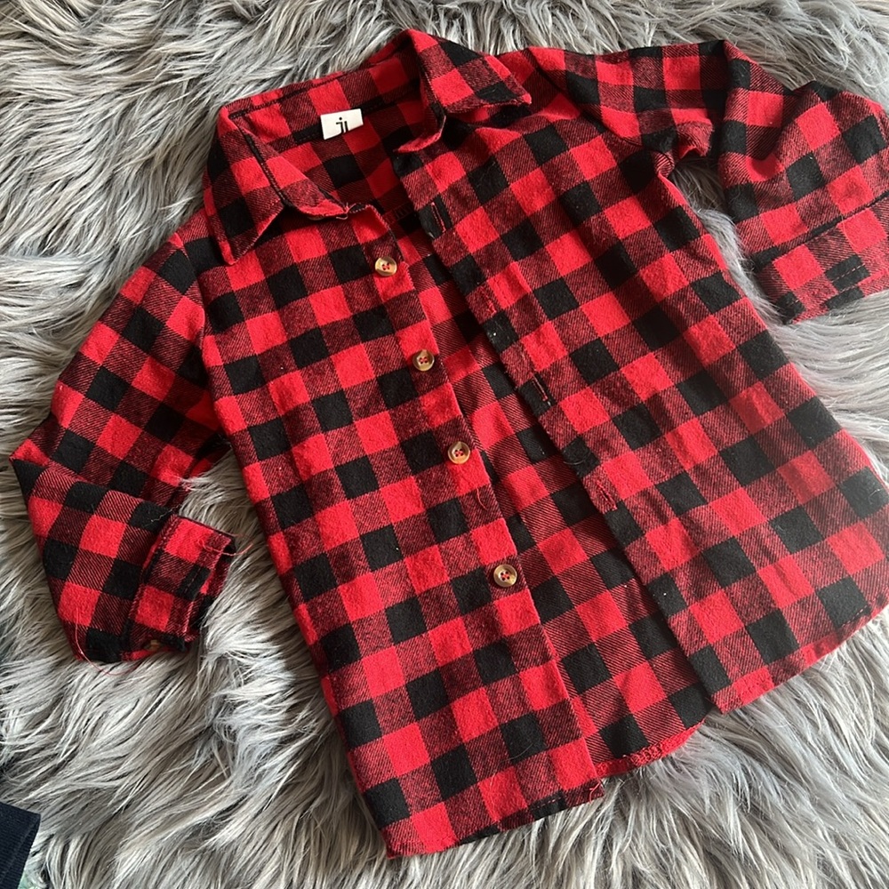 Plaid button down size 24m - Picture 2 of 2
